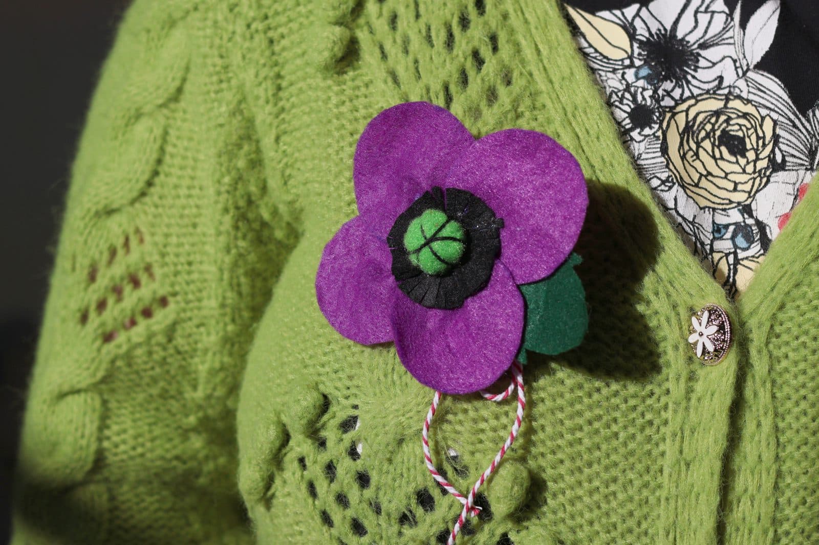 Brosa din fetru violet - MAC 2