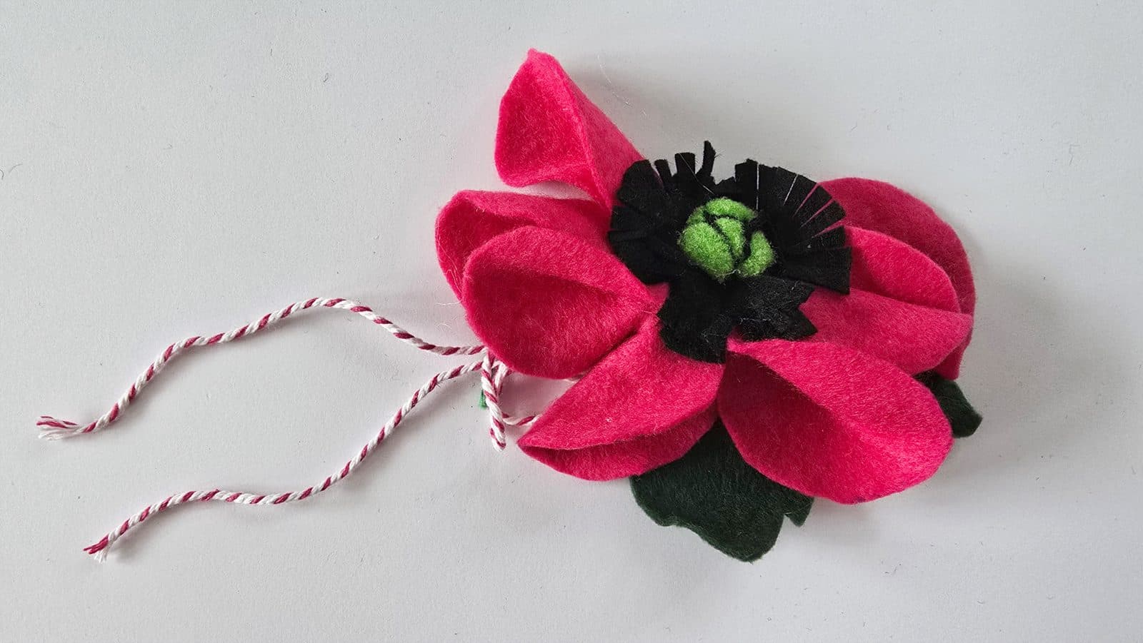 Brosa din fetru FUCSIA